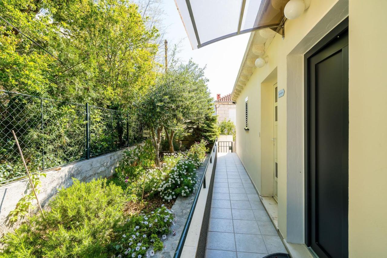 Apartments Swallow'S Nest Ντουμπρόβνικ Εξωτερικό φωτογραφία